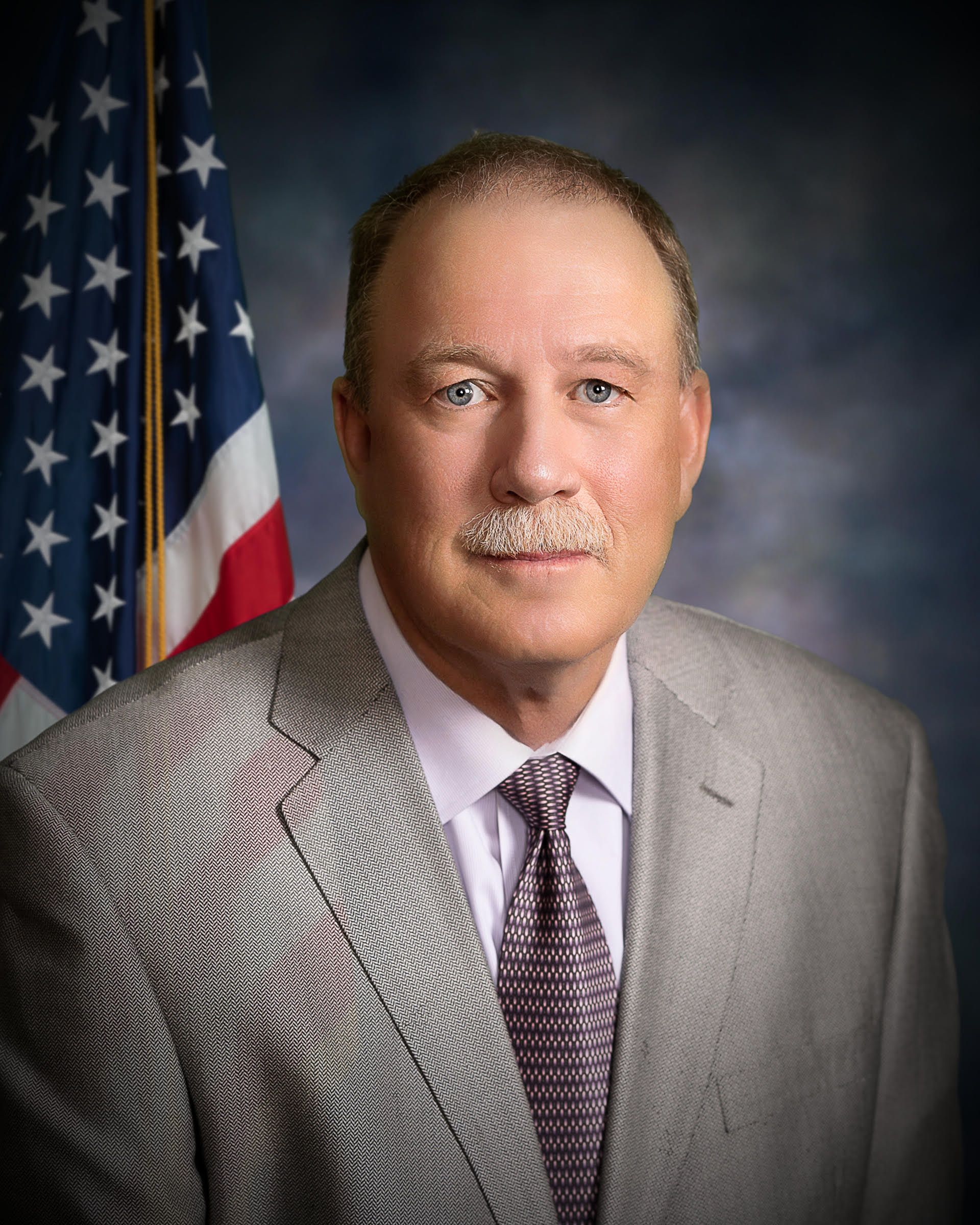 Member  Robert Campbell