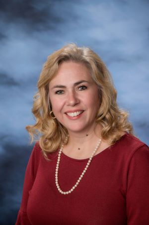 Member  Ms. Lynn  Edmonds 