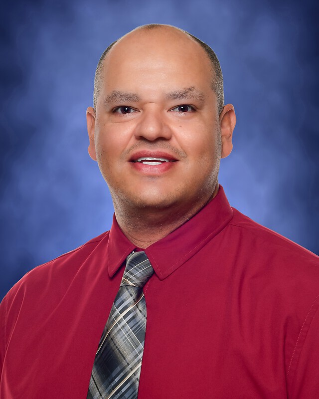 Member  Mr. Isaac  Leon 