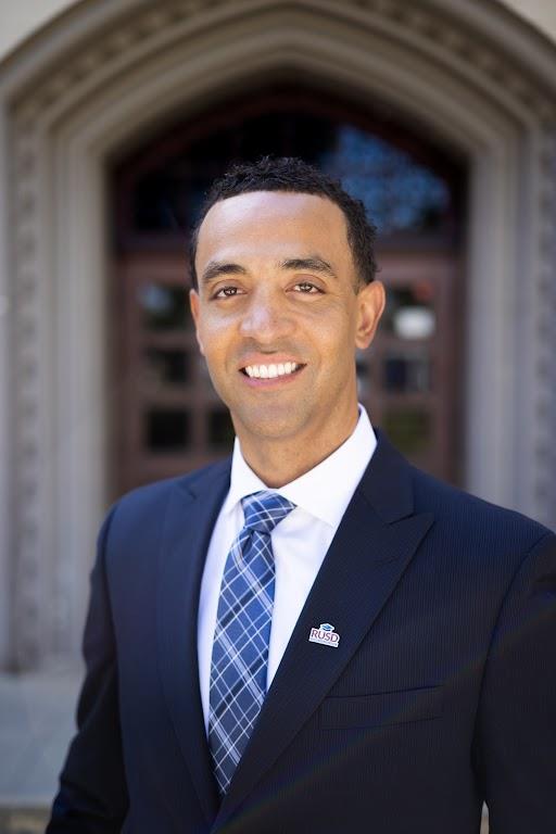 Member  Dr.  Jesse Tweed