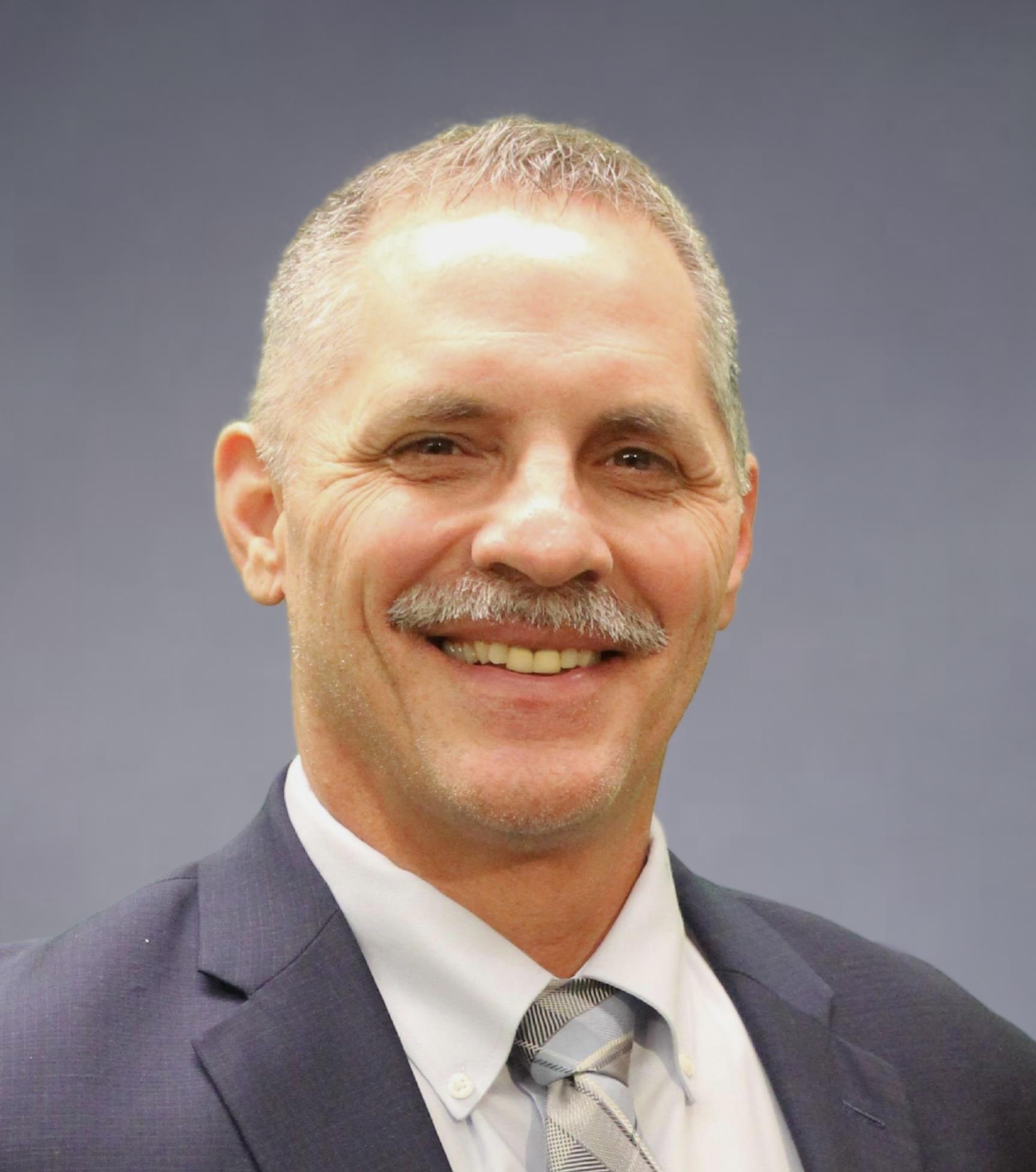 Member  Dr. Chris Roppe