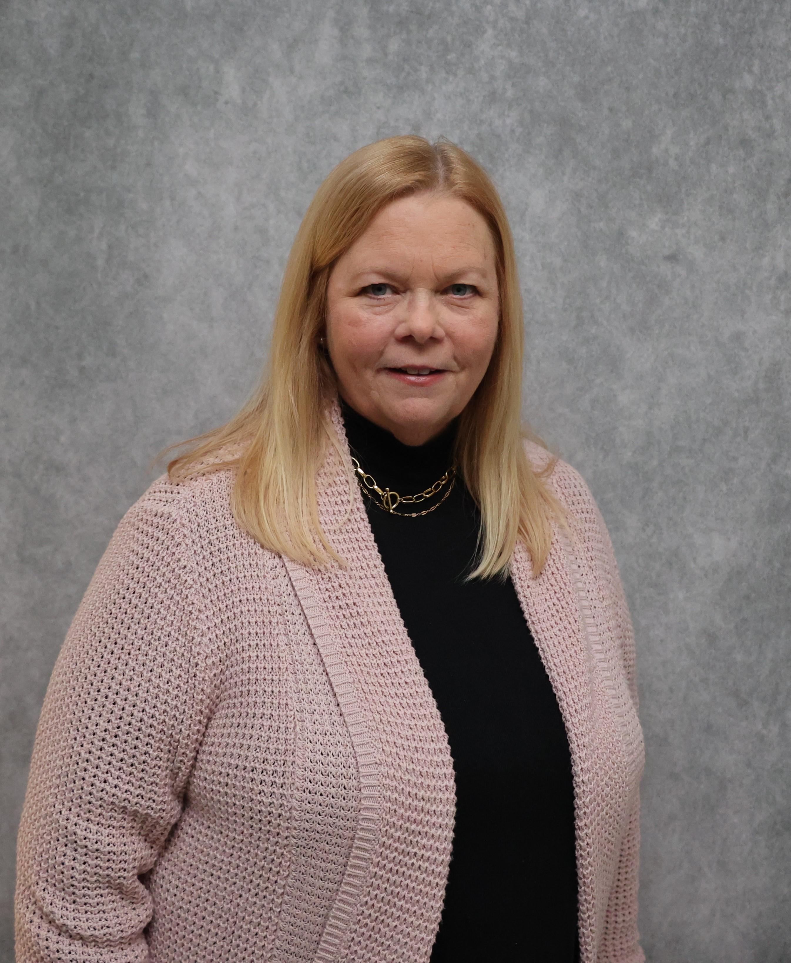 Member  Dr. Judi Renshaw