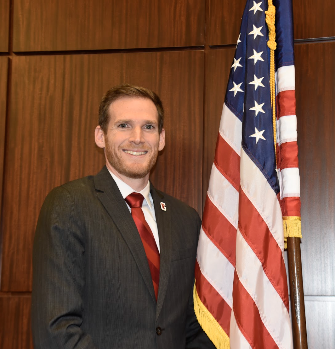 Member  Mr. Steven Pettit