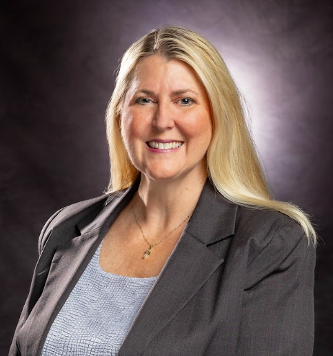 Member  Ms. Tracy R. Blackburn 