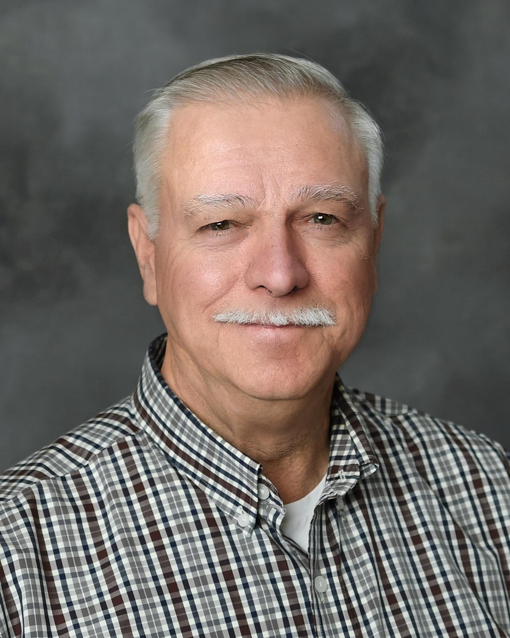 Member  Mr. Mike Davis