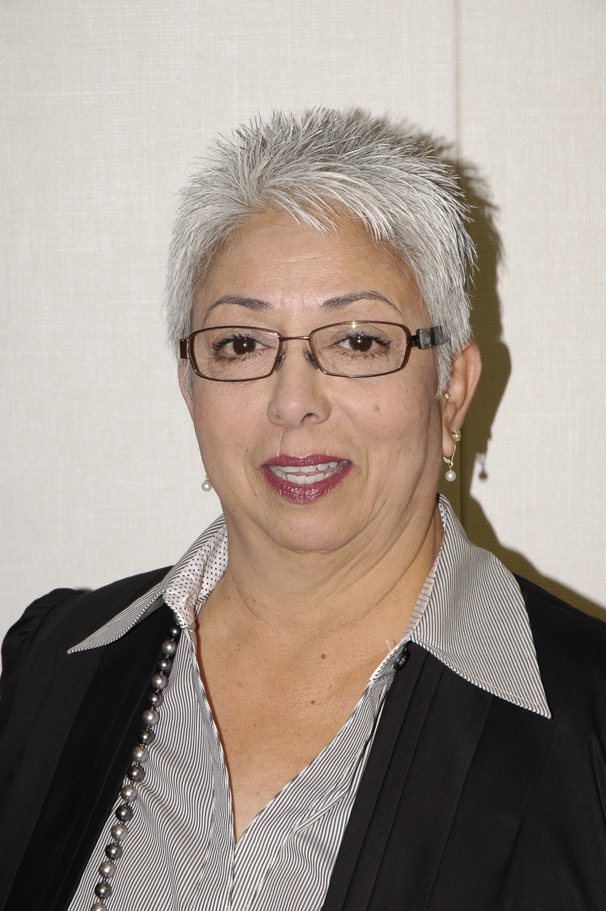 Member   Sandra  Kizirian 